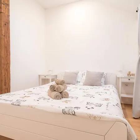 From A To Z Apartment