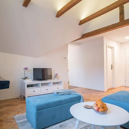 From A To Z Apartman